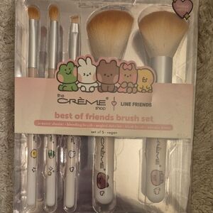 The Creme Shop 5 Pc FRIENDS Line Friends Makeup Brush Set - Kawaii Fluffy Animal